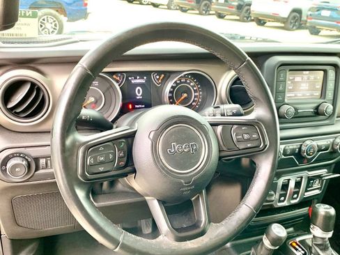 Used 2018 Jeep Wrangler Sport AWD/4WD image 25
