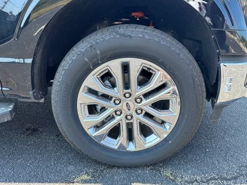 New 2025 Ford F150 Lariat w/ Equipment Group 502A High AWD/4WD image 15