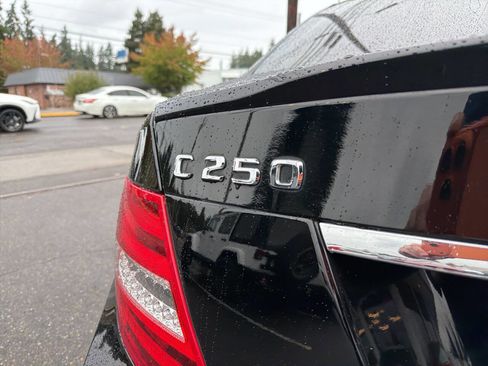 Used 2013 Mercedes-Benz C 250 Sedan image 7