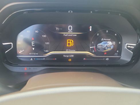 Used 2023 GMC Yukon XL Denali image 26