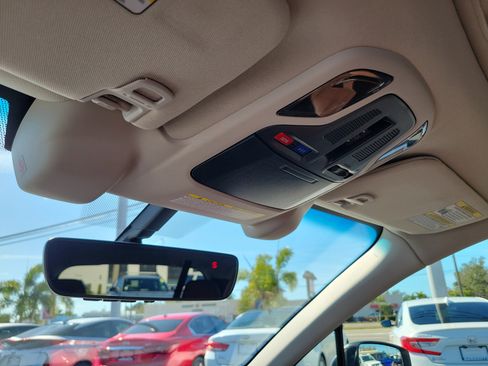 Used 2020 Subaru Outback Touring XT image 34