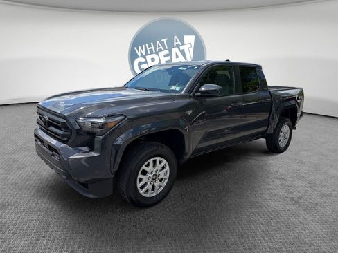 Certified 2026 Toyota Tacoma SR5 AWD/4WD image 8