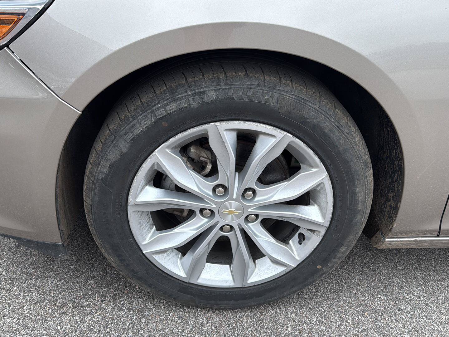 Used 2023 Chevrolet Malibu LT FWD image 15
