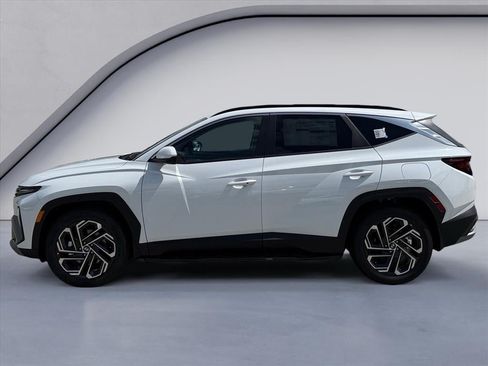 New 2026 Hyundai Tucson SEL Plus FWD image 2