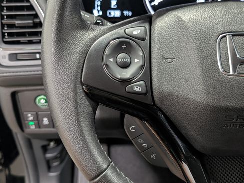 Used 2022 Honda HR-V EX-L image 13