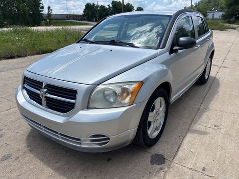 Used 2009 Dodge Caliber SXT FWD image 2