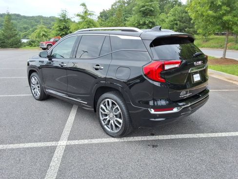 Certified 2024 GMC Terrain Denali w/ Denali Premium Package AWD/4WD image 7