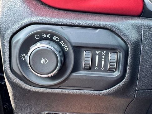 Used 2020 Jeep Wrangler Unlimited Rubicon AWD/4WD image 31