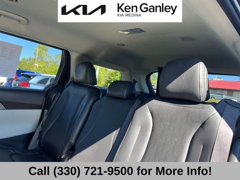Certified 2024 Kia Carnival LX image 50