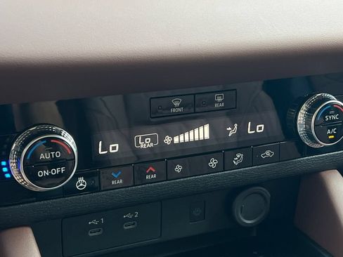 New 2026 Mitsubishi Outlander SEL FWD image 22