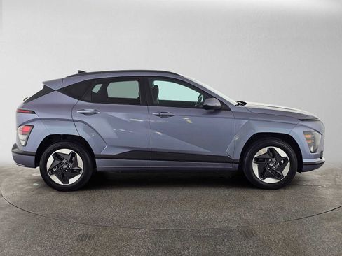 Used 2024 Hyundai Kona SEL FWD image 2