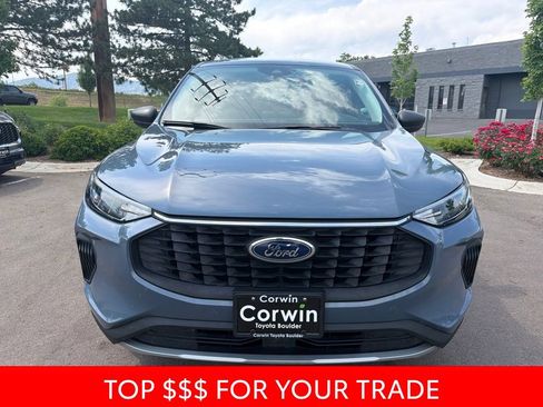 Used 2025 Ford Escape Active AWD/4WD image 2