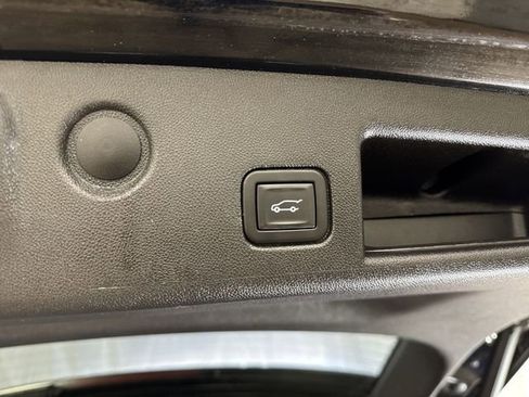 Used 2024 Chevrolet Equinox LT w/ LPO, Floor Liner Package image 24