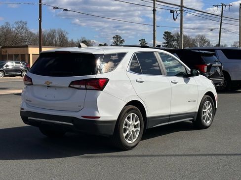 Used 2024 Chevrolet Equinox LT image 8