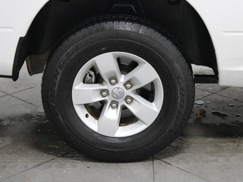 Used 2024 RAM 1500 Classic SLT image 14