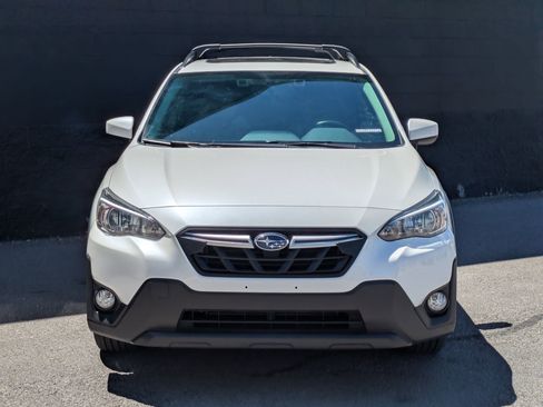 Used 2021 Subaru Crosstrek 2.0i Premium w/ Moonroof Package AWD/4WD image 2