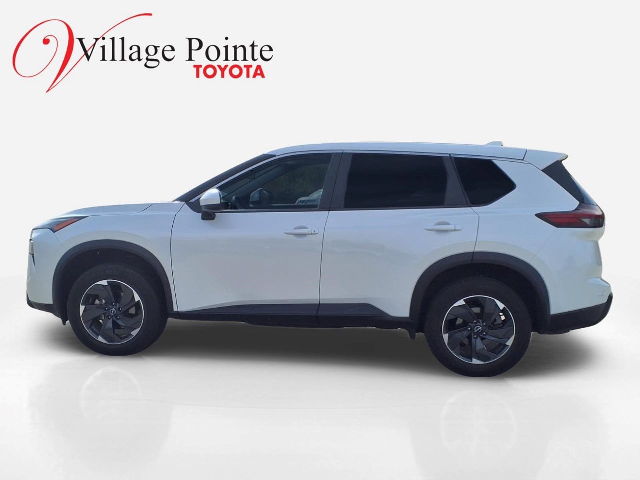 Used 2024 Nissan Rogue SV FWD image 6