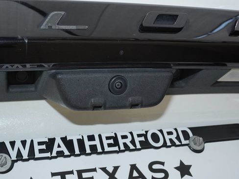 Used 2025 Ford Explorer Platinum w/ Ultimate Package RWD image 32
