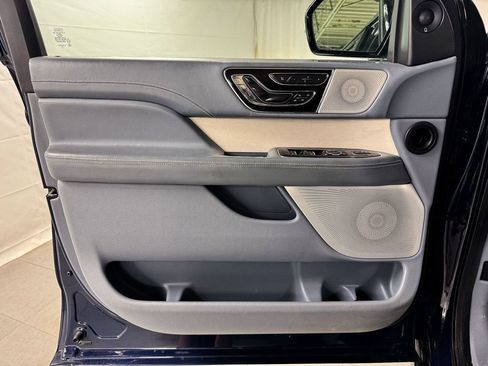 Used 2019 Lincoln Navigator L Black Label w/ Cargo Package AWD/4WD image 14