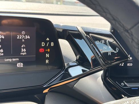 Certified 2023 Volkswagen ID.4 Pro AWD/4WD image 20
