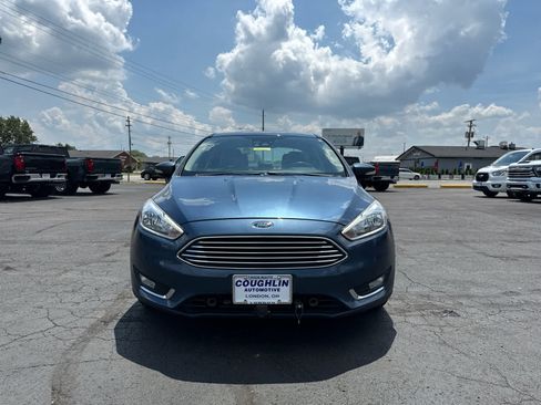 Used 2018 Ford Focus Titanium w/ Titanium Technology Package FWD image 8