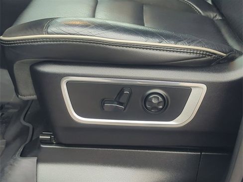 Used 2019 RAM 1500 Laramie image 20