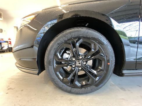 New 2025 Honda Accord SE image 19