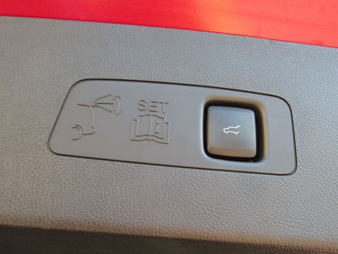 Used 2022 Lincoln Corsair Reserve w/ Equipment Group 201A image 6