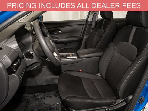 Used 2025 Nissan Sentra SV FWD image 10