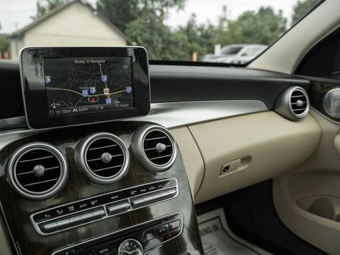 Used 2015 Mercedes-Benz C 300 4MATIC Sedan image 22