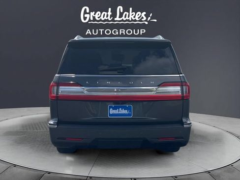 Used 2018 Lincoln Navigator L Reserve w/ Technology Package AWD/4WD image 4