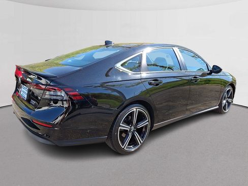 Certified 2023 Honda Accord Sport image 11
