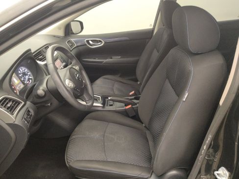 Used 2017 Nissan Sentra SR Turbo w/ SR Midnight Edition FWD image 17