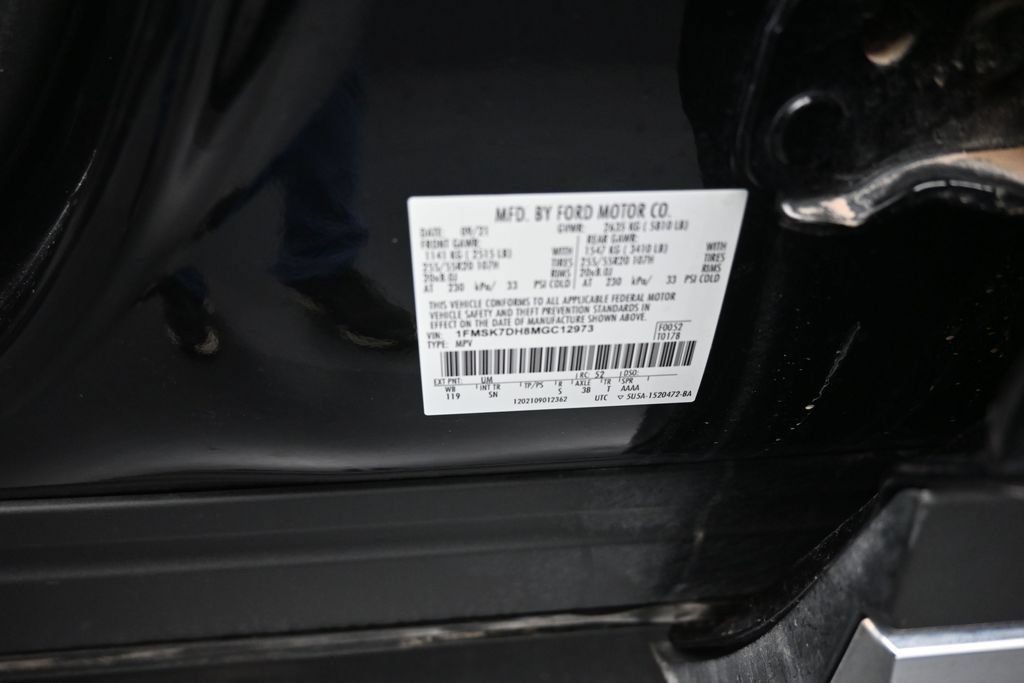 Used 2021 Ford Explorer XLT w/ Equipment Group 202A RWD image 20