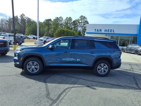 New 2026 Chevrolet Traverse LT w/ Driver Confidence Package image 2