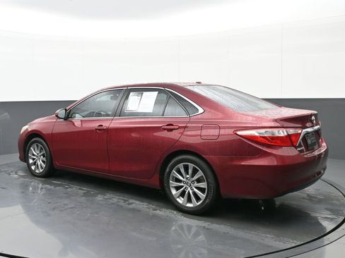 Used 2017 Toyota Camry XLE image 5