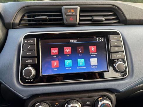 Used 2025 Nissan Versa SV FWD image 17