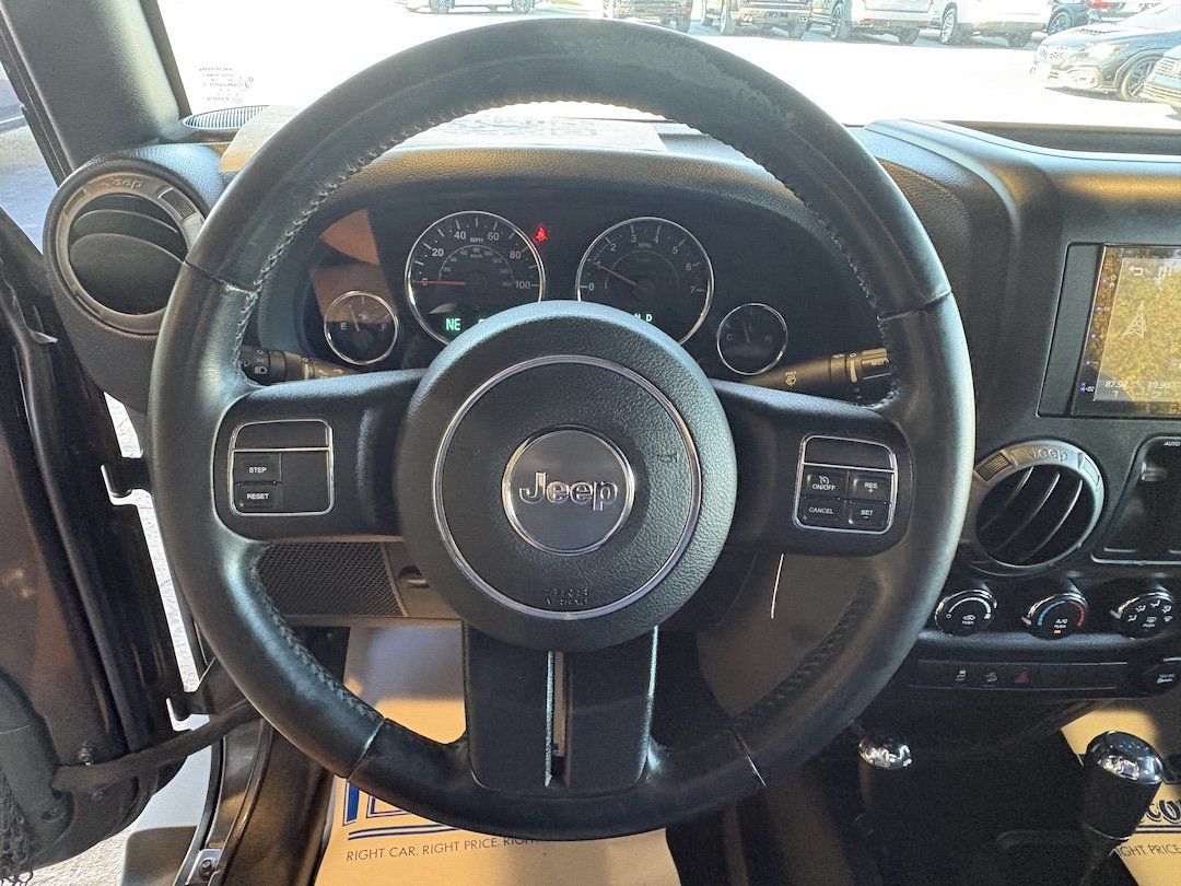 Used 2018 Jeep Wrangler Sport AWD/4WD image 12