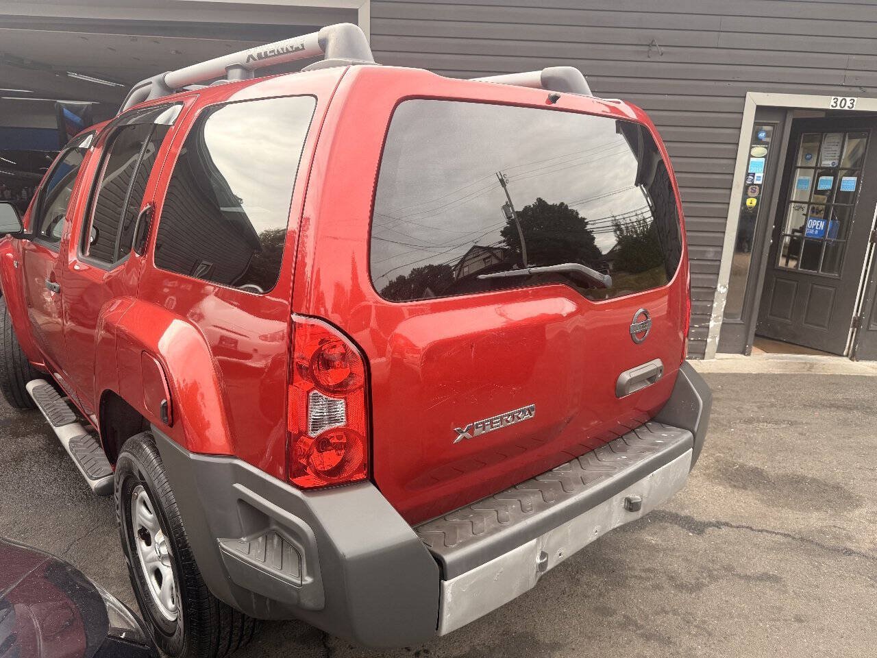 Used 2013 Nissan Xterra X AWD/4WD image 7