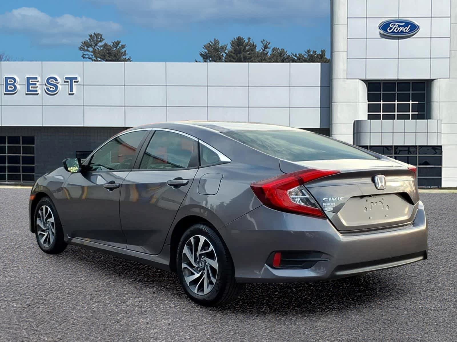 Used 2016 Honda Civic EX image 4