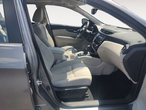 Used 2022 Nissan Rogue Sport SL w/ Premium Package FWD image 15