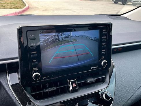 Used 2022 Toyota Corolla LE image 28