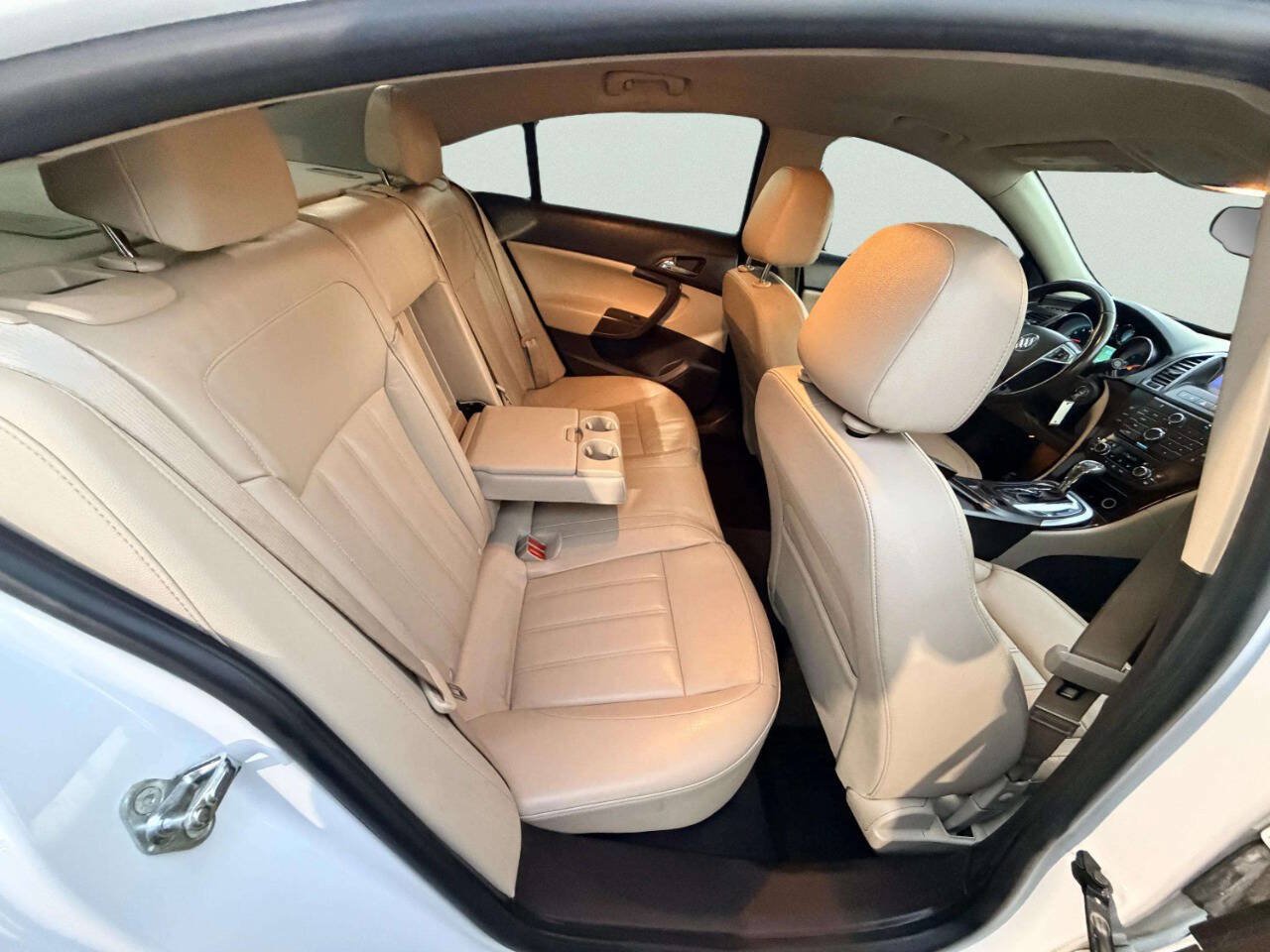 Used 2011 Buick Regal CXL Turbo FWD image 27