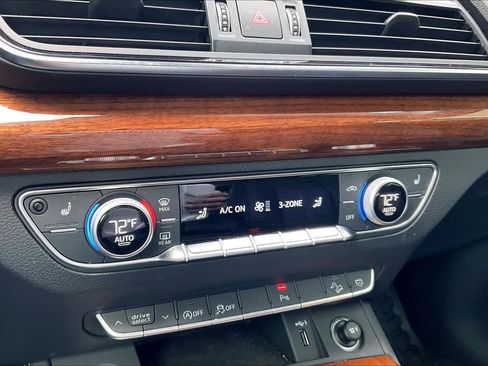 Used 2023 Audi Q5 2.0T Premium Plus w/ Premium Plus Package image 32