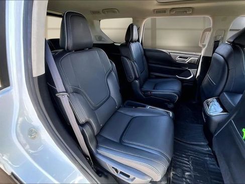 Used 2025 INFINITI QX80 Luxe w/ Exterior Package image 27