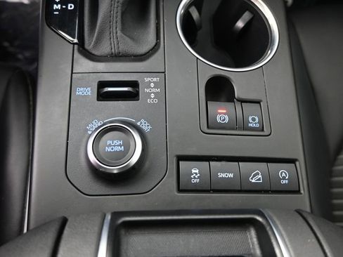 Used 2021 Toyota Highlander XSE image 34