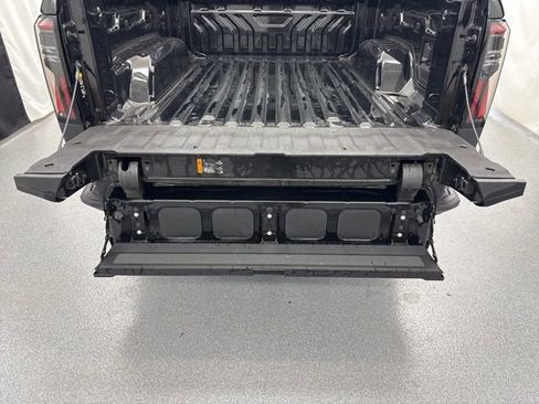 New 2026 GMC Sierra EV Elevation image 12