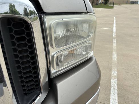 Used 2005 Ford F350 Lariat AWD/4WD image 8