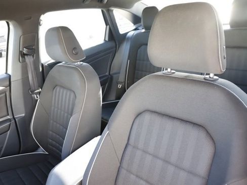 Used 2023 Volkswagen Jetta Sport image 13