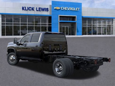 New 2026 Chevrolet Silverado 3500 LT w/ Convenience Package image 3